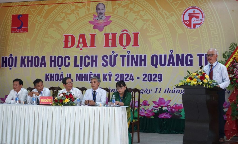 PGS.TS Trần Đức Cường ph&aacute;t biểu tại đại hội - Ảnh: L.T